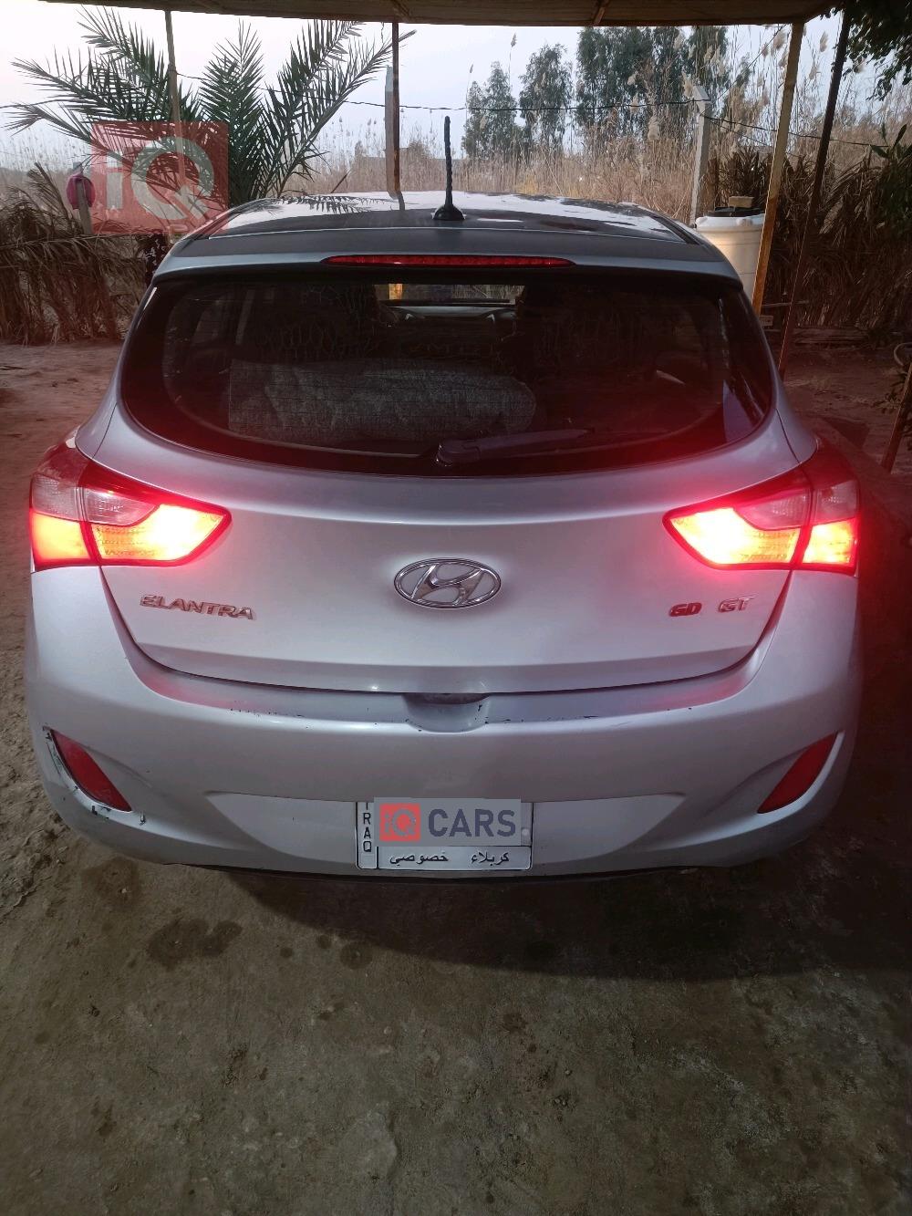 هیۆندای ئەلەنترا